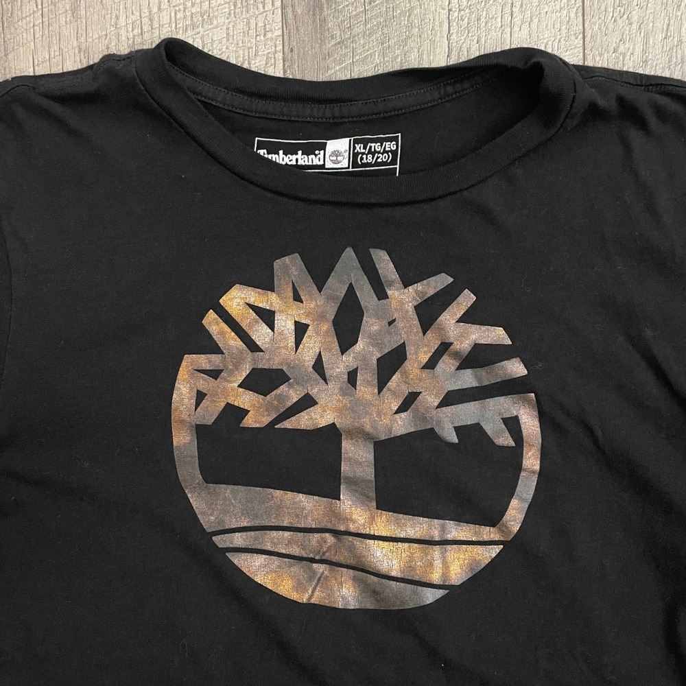 Timberland Boys XL 18/20 Black Graphic T-Shirt Metallic Bronze Tree Logo Tee - Picture 2 of 5